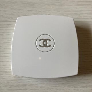 シャネル(CHANEL)のCHANEL ルブラン コンパクトラディアンス 21 ベージュ(ファンデーション)