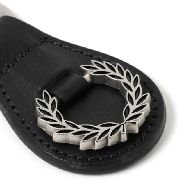 FRED PERRY(フレッドペリー)のFRED PERRY Classic Laurel Wreath Key Fob レディースのファッション小物(キーケース)の商品写真