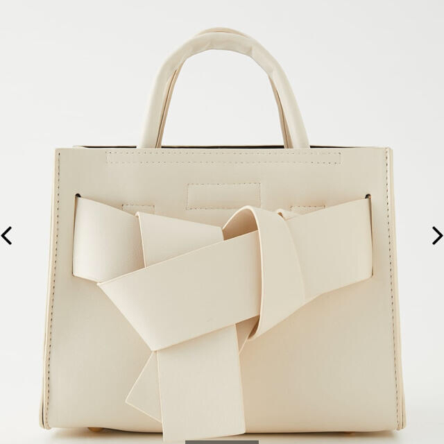 rienda rienda ♡ フロントコンプリケイティッドBAG ホワイトの通販 by 〜衣類整理中〜|リエンダならラクマ 新品riendaバッグ♡Emiria wizダーリッチdarichエミリアウィズ