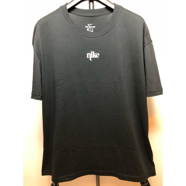 NIKE(ナイキ)の【新品】NIKE AS W NSW TEE BOY STREET 1 XLサイズ レディースのトップス(Tシャツ(半袖/袖なし))の商品写真