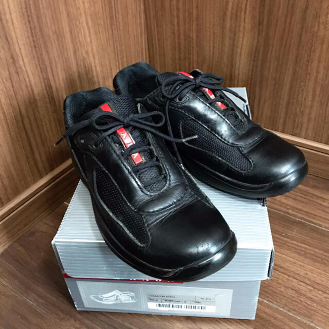 PRADA レザースニーカー