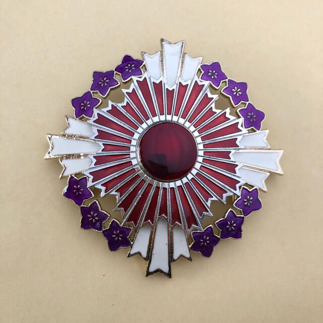 桐花章 勲一等旭日桐花大綬章 副章(複製品)- 桐花章 勲一等旭日桐花大綬章 副章(複製品)-