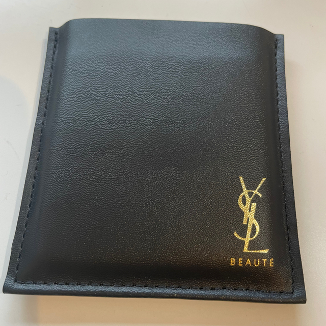 Yves Saint Laurent Beaute(イヴサンローランボーテ)の新品イヴ・サンローラン・ボーテ　YSL 限定 ミラー レディースのファッション小物(ミラー)の商品写真