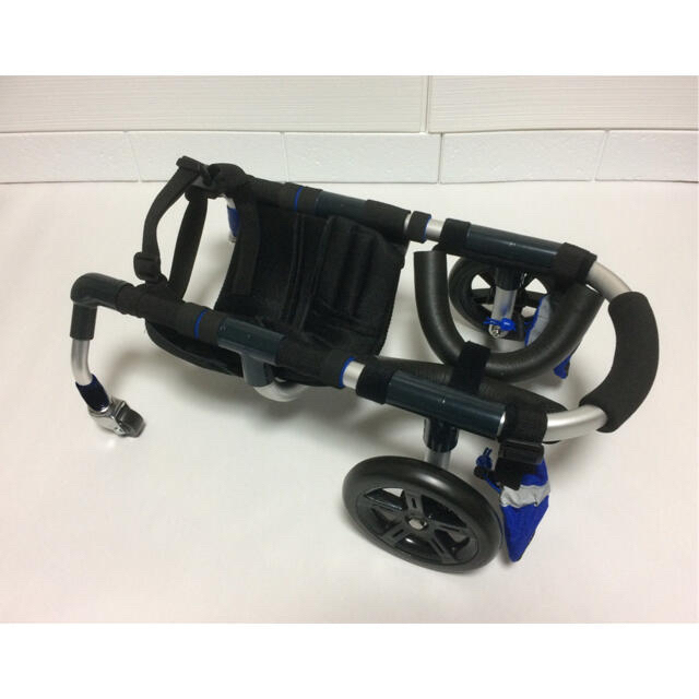 ○ミニチュアダックス○犬の車椅子 小型犬用4輪車いす ~8kg位 ○ミニチュアダックス○犬の車椅子 小型犬用4輪車いす ~8kg位