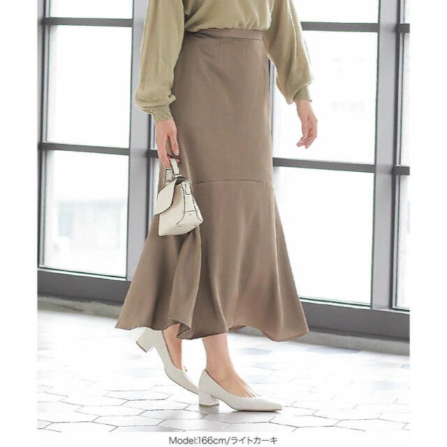 神戸レタス(コウベレタス)の神戸レタス　グロッシーマーメイドスカート ロングスカート　サテンスカート レディースのスカート(ロングスカート)の商品写真