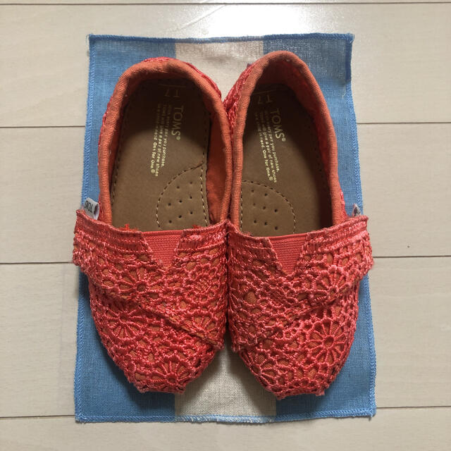 TOMS(トムズ)のTOMS  14cm  レーススリッポン キッズ/ベビー/マタニティのベビー靴/シューズ(~14cm)(スリッポン)の商品写真