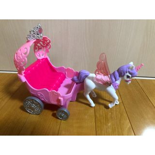 タカラトミー(Takara Tomy)のみきちゃんまきちゃんプリンセス馬車　リカちゃん(知育玩具)