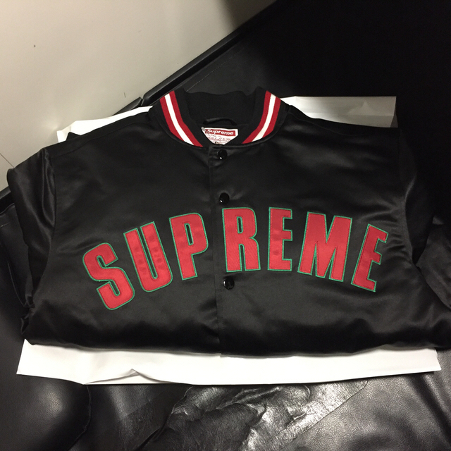 Supreme Mitchell Ness Satin Varsity 黒 XL Supreme Mitchell Ness Satin Varsity 黒 XL