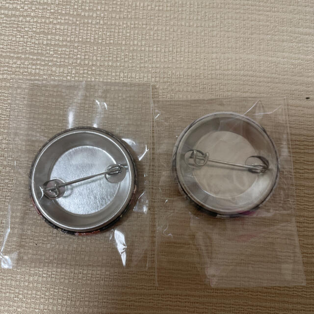 おれパラ2018 おれパラガチャ缶バッジ(D.A.T)の通販 by kotoko's shop|ラクマ おれパラ2018 おれパラガチャ缶バッジ(D.A.T)の通販 by kotoko's shop|ラクマ