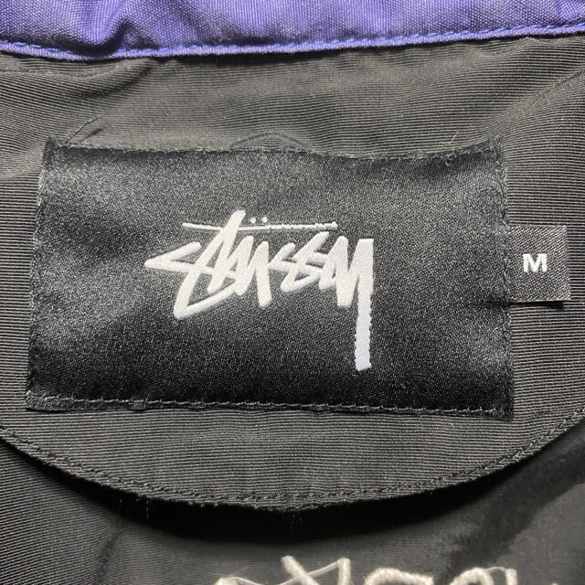 STUSSY(ステューシー)の●【ビッグロゴ】STUSSY/ナイロンジャケット/刺繍入り/白黒/フルジップ● メンズのジャケット/アウター(ナイロンジャケット)の商品写真