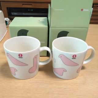 ミナペルホネン(mina perhonen)のイッタラ×ミナペルホネン　マグ　バードピンク　２個セット(食器)