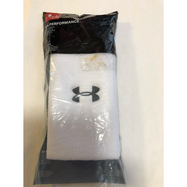 UNDER ARMOUR(アンダーアーマー)のアンダーアーマー　リストバンド スポーツ/アウトドアのトレーニング/エクササイズ(トレーニング用品)の商品写真