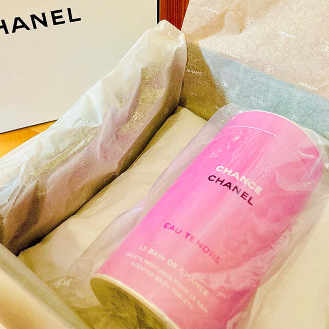 CHANEL(シャネル)のKEI様専用♡〈CHANEL〉チャンス オー タンドゥル　バス タブレット コスメ/美容のボディケア(入浴剤/バスソルト)の商品写真