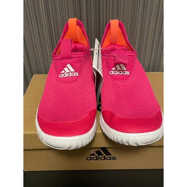 adidas(アディダス)の【新品・未使用】adidas FU7594 Eazy Flex A.RDY C キッズ/ベビー/マタニティのキッズ靴/シューズ(15cm~)(スリッポン)の商品写真