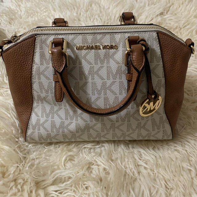 Michael Kors(マイケルコース)のショルダーバッグ レディースのバッグ(ショルダーバッグ)の商品写真