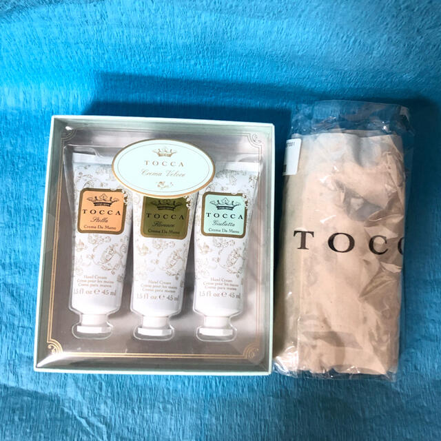 TOCCA(トッカ)のTOCCA●クレマヴェローチェ●ハンドクリーム3種＆ロゴ入サコッシュ●ギフト コスメ/美容のボディケア(ハンドクリーム)の商品写真