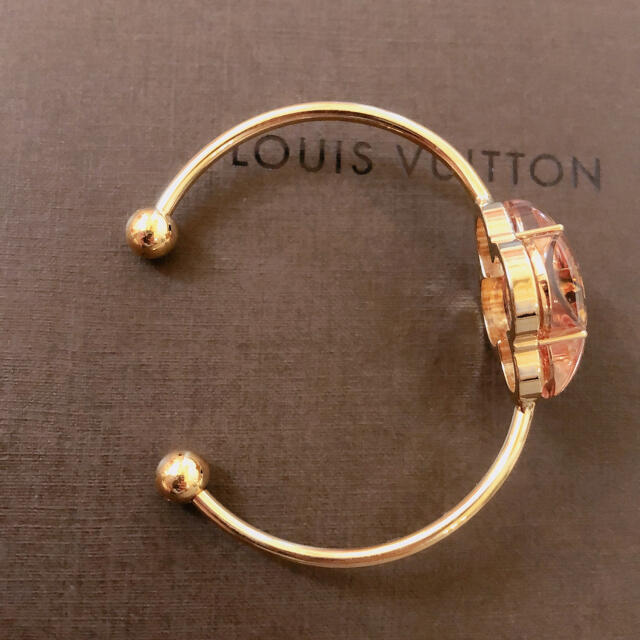 LOUIS VUITTON(ルイヴィトン)のルイヴィトン　バングル　フラワー　お花　ピンク　ブレスレット　本物　正規品 レディースのアクセサリー(ブレスレット/バングル)の商品写真