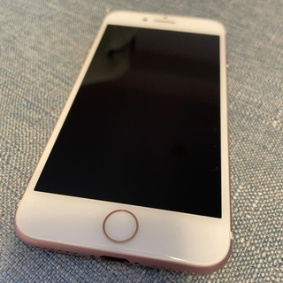 アップル(Apple)のiPhone 7Rose Gold 32 GB SIMフリー(スマートフォン本体)