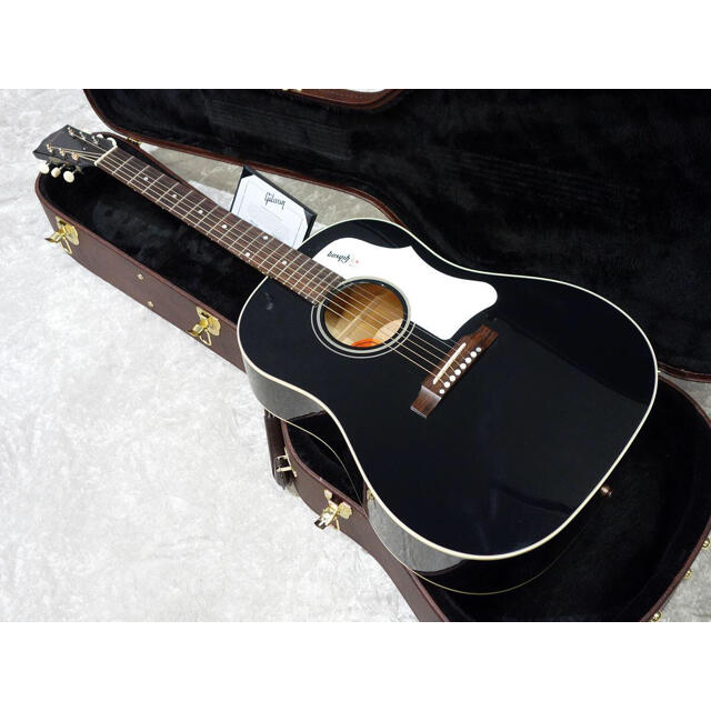 Gibson(ギブソン)のGibson J-45 エボニーブラック1960モデル　ピックアップ搭載 楽器のギター(アコースティックギター)の商品写真