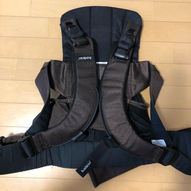 BABYBJORN(ベビービョルン)のベビービョルン　ベビーキャリアONE＋　抱っこ紐 キッズ/ベビー/マタニティの外出/移動用品(抱っこひも/おんぶひも)の商品写真