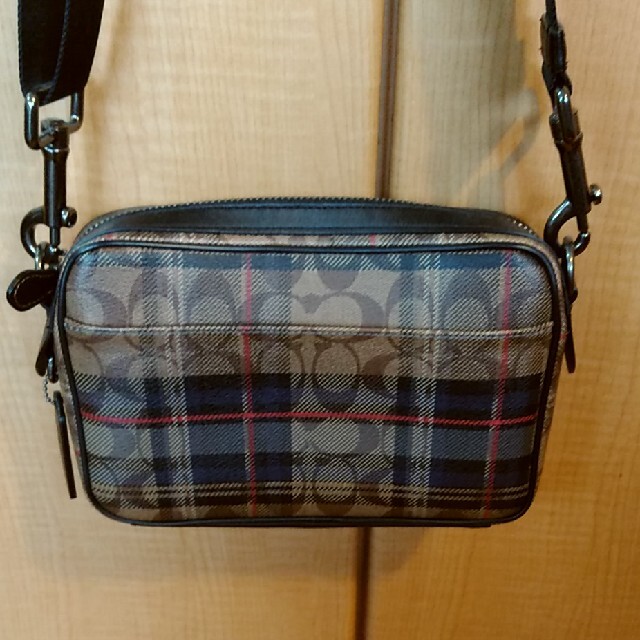 COACH(コーチ)のLinLin様専用☆美品☆　コーチ F83024　ショルダーバッグ メンズのバッグ(ショルダーバッグ)の商品写真