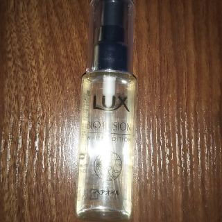 ラックス(LUX)のLux バイオフュージョン ホワイトエディション ヘアオイル ロレアル   (オイル/美容液)