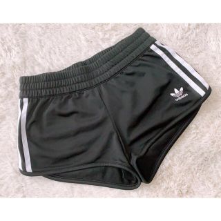 アディダス(adidas)の未使用★adidasアディダス★ショート丈パンツ(ショートパンツ)