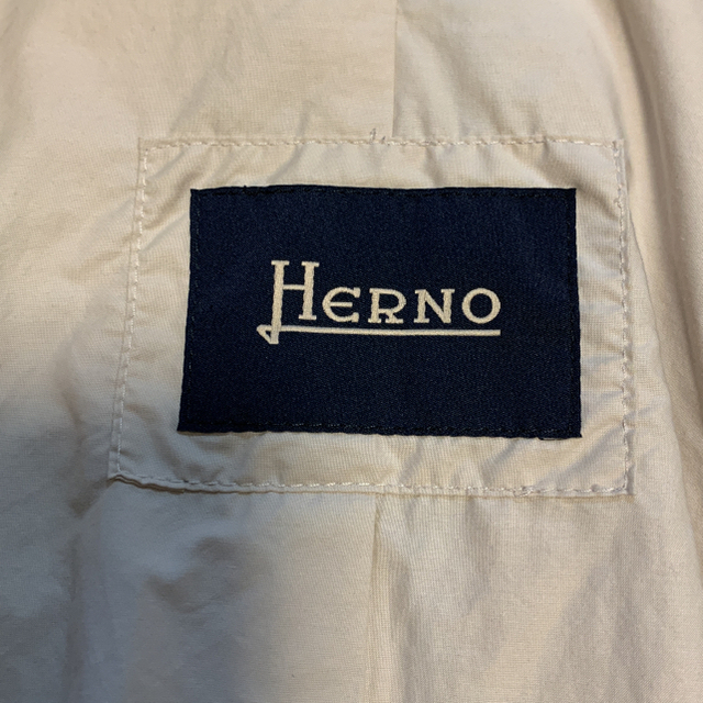 HERNO(ヘルノ)のヘルノ 春夏 トレンチコート イタリア製 HERNO スプリングコート  44 メンズのジャケット/アウター(トレンチコート)の商品写真