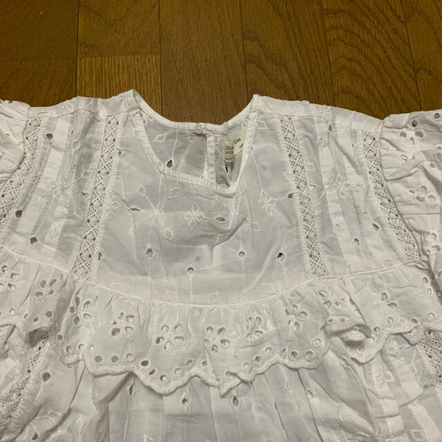 ZARA KIDS(ザラキッズ)のzara kids レースフレアブラウス 134cm キッズ/ベビー/マタニティのキッズ服女の子用(90cm~)(ブラウス)の商品写真