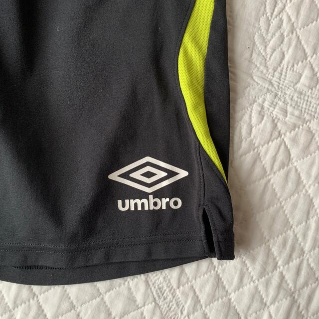 UMBRO(アンブロ)の☆umbro アンブロ ハーフパン☆サイズ 130 スポーツ/アウトドアのサッカー/フットサル(ウェア)の商品写真