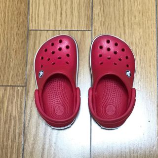 クロックス(crocs)のクロックス キッズ サンダル　13cm(サンダル)