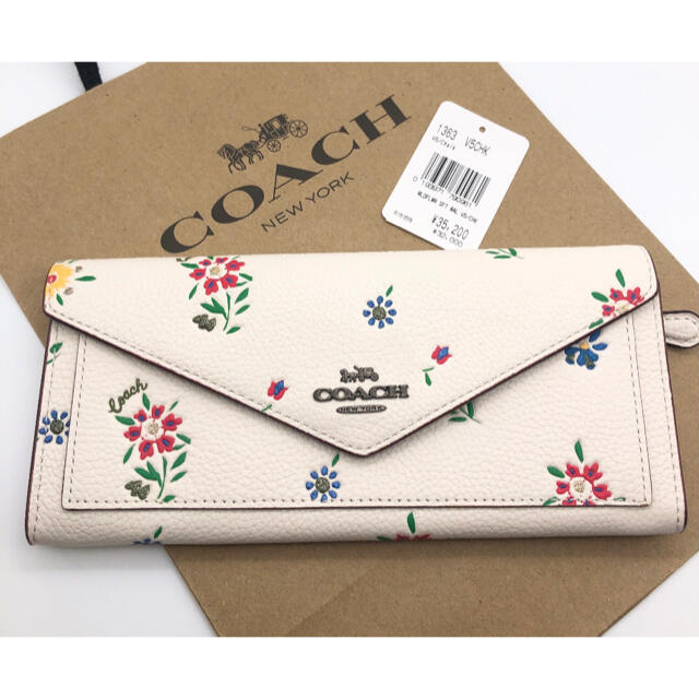 新作　新品　COACH　キーケース　花柄　フラワー