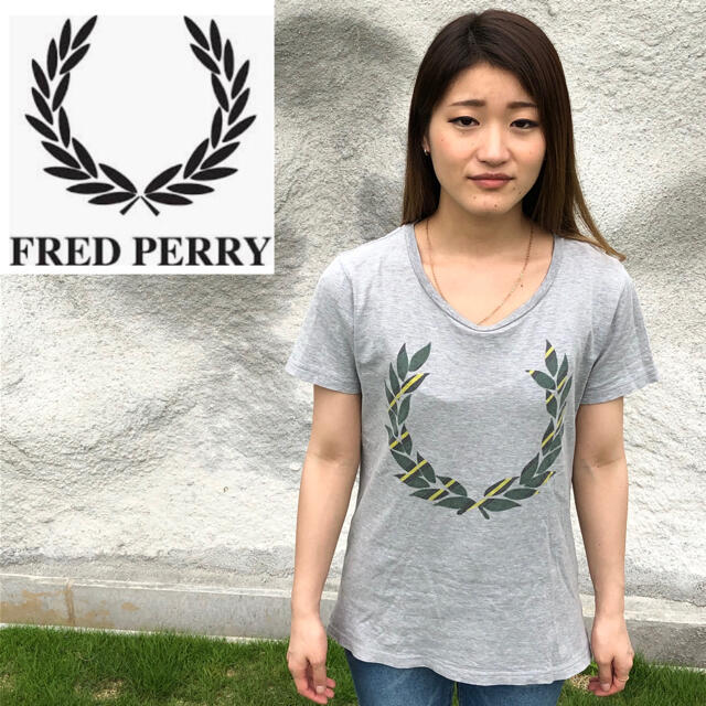 FRED PERRY(フレッドペリー)の【激レア】フレッドペリー　Tシャツ　デカロゴ　グリーン　グレー　メンズ メンズのトップス(Tシャツ/カットソー(半袖/袖なし))の商品写真