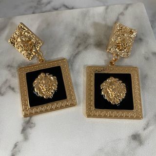 韓国ピアス タイガーピアス メンズピアス GIVENCHY風ベルサーチ風(ピアス)