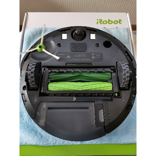 iRobot ルンバi7 美品 20年12月製 スマホ/家電/カメラの生活家電(掃除機)の商品写真