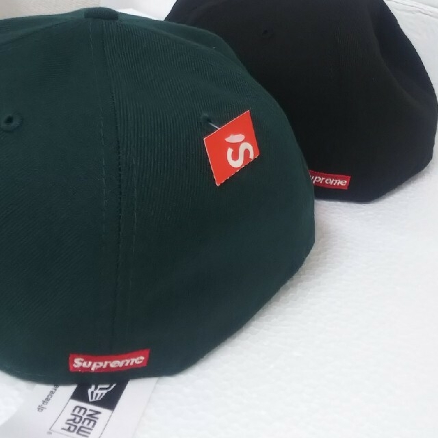 Supreme(シュプリーム)のSupreme Skull New Era® グリーン 71/4 メンズの帽子(キャップ)の商品写真