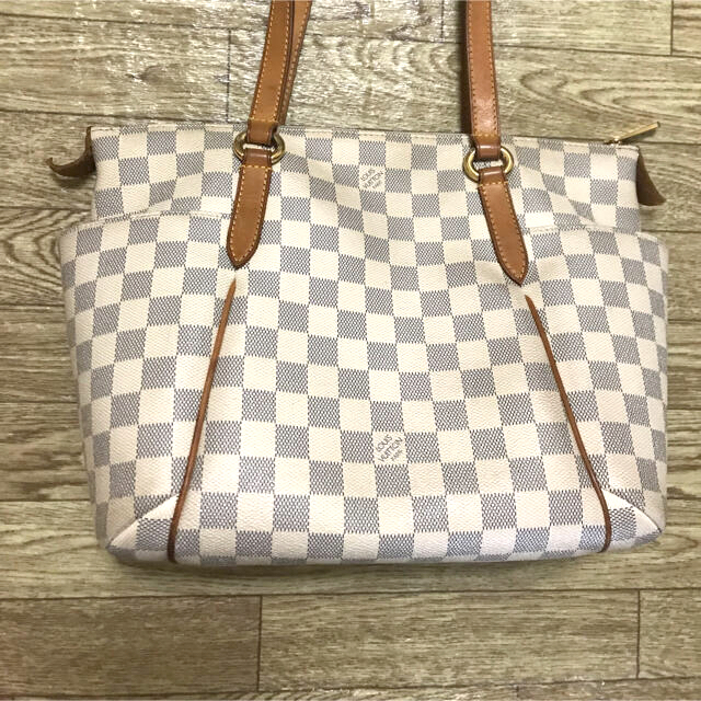 LOUIS VUITTON バッグ