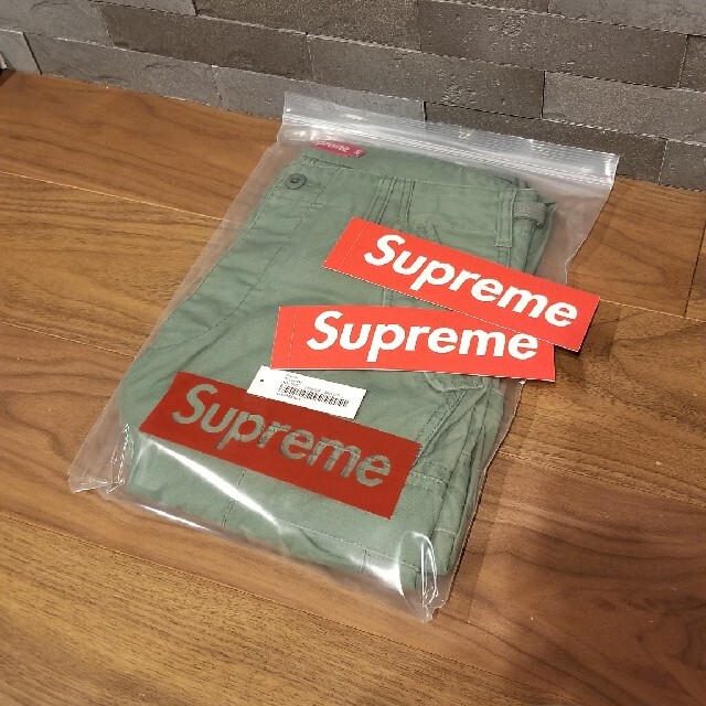 Supreme(シュプリーム)のキムタク着☆Supreme☆Cargo Pant カーゴパンツオリーブ木村拓哉 メンズのパンツ(ワークパンツ/カーゴパンツ)の商品写真