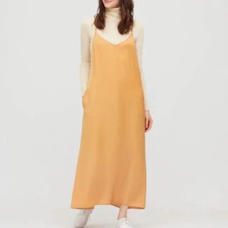 ユニクロ(UNIQLO)の激安価格！新品未使用！UNIQLO キャミソール　ロングワンピース(ロングワンピース/マキシワンピース)