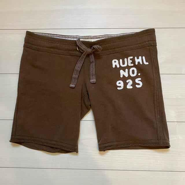 Ruehl No.925(ルールナンバー925)のRUEHL No.925 レディース　ショートスウェット　サイズS レディースのパンツ(ショートパンツ)の商品写真