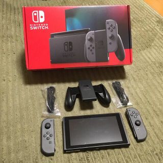 ニンテンドースイッチ(Nintendo Switch)のSwitch 新型 本体　美品　グレー(家庭用ゲーム機本体)