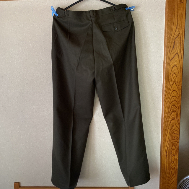 COMOLI(コモリ)のデッドストック 実物 チェコ軍 ドレスパンツ  m98 M〜Lサイズ相当 メンズのパンツ(スラックス)の商品写真