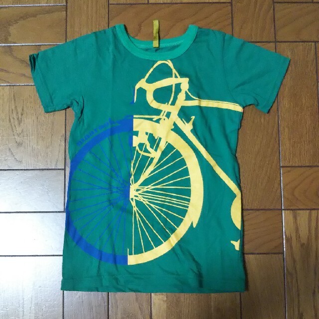 BeBe(ベベ)のまとめて 2枚 120cm 半袖 Tシャツ べべ 緑 自転車 ボーダー   キッズ/ベビー/マタニティのキッズ服男の子用(90cm~)(Tシャツ/カットソー)の商品写真