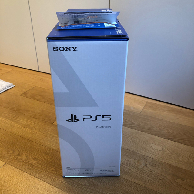 PlayStation(プレイステーション)の新品未開封　即日発送　SONY PlayStation5  PS5 PS5本体 エンタメ/ホビーのゲームソフト/ゲーム機本体(家庭用ゲーム機本体)の商品写真