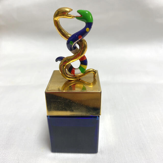 Niki de Saint Phalle 香水　15ml コスメ/美容の香水(香水(女性用))の商品写真