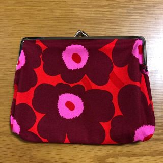 マリメッコ(marimekko)のマリメッコ　がまぐちポーチ　ほぼ新品‼︎(ポーチ)