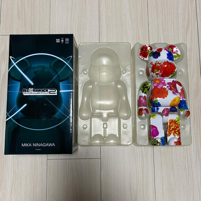 BE@RBRICK 400% MIKA NINAGAWA