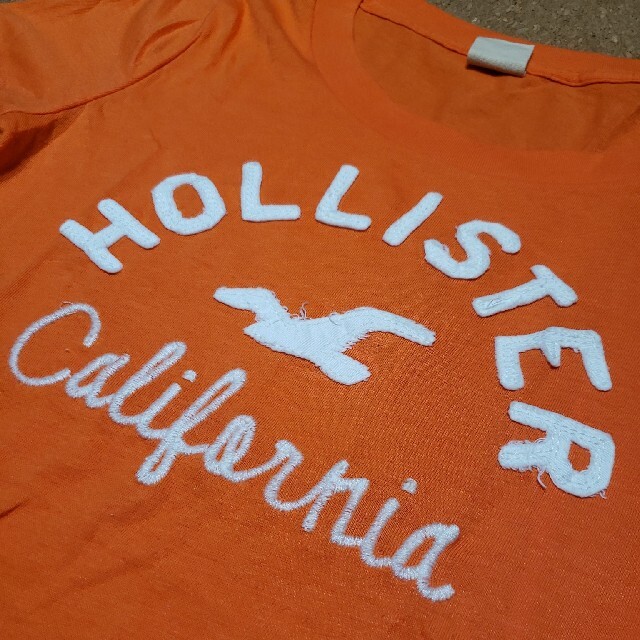 Hollister(ホリスター)のHOLLISTER　Tシャツ🧡　📣２枚で500円 レディースのトップス(Tシャツ(半袖/袖なし))の商品写真