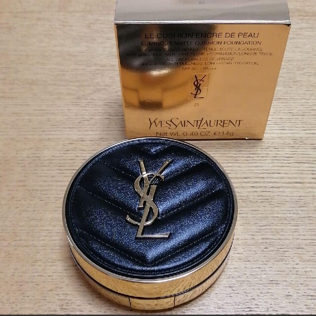 Yves Saint Laurent Beaute(イヴサンローランボーテ)の専用イヴ・サンローラン アンクルドポー ルクッションN 25 クッションファンデ コスメ/美容のベースメイク/化粧品(ファンデーション)の商品写真