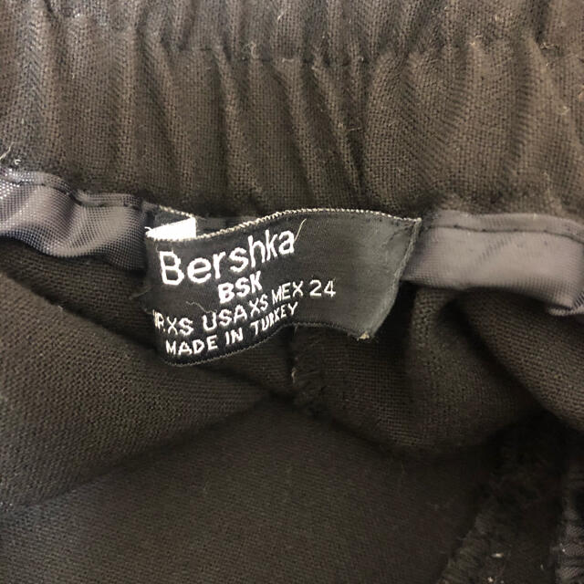 Bershka(ベルシュカ)の⭐︎きてぃー♡様専用⭐︎ レディースのパンツ(カジュアルパンツ)の商品写真